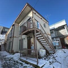 【小樽市梅ヶ枝町】2LDKのアパート！商業施設もあり便利で…