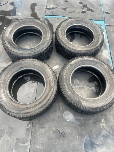 商品名 TOYO 205/70R15 96Q TRANPATH TX スタッドレスタイヤ 4本セット