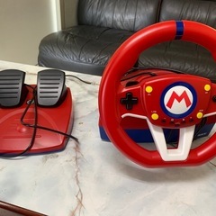Switch マリオカートレーシングホイールの画像