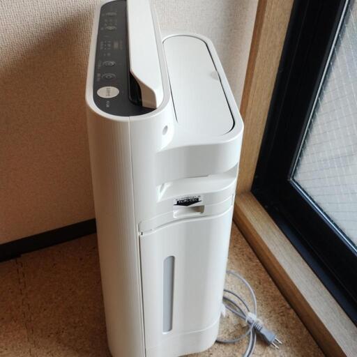 SHARP シャープ KC-L50-W 空気清浄機 ホワイト 空気清浄機 空気循環 プラズマクラスター7000 ウィルス対策 消臭 EG13858  中古オフィス家電 配送サイズ120