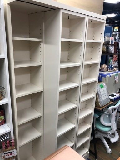 ⚫︎販売周⚫︎本棚　スライド書庫　スライド式書棚　マガジンラック　収納力抜群　中古品