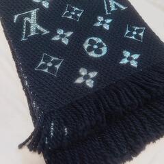 LOUIS VUITTON ルイヴィトン エシャルプ ロゴマニア ブラック マフラーの画像
