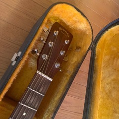 アコースティックギターの画像