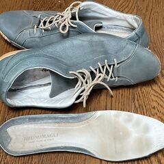 イタリア　BRUNOMAGLI のレザースニーカー　  size8(28cm). ブルーの画像