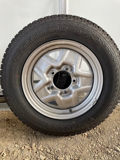 ジムニー　スペアタイヤ