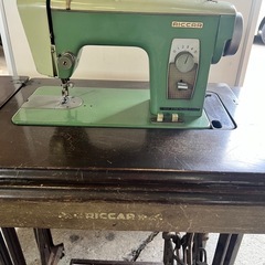 RICCAR アンティークミシン レトロ インテリア 現状品
の画像