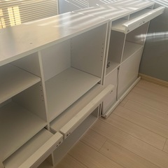 ディスプレイ収納ラック フラップ扉付きの画像