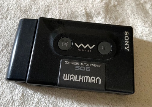 ジャンク品。SONY WALKMAN506