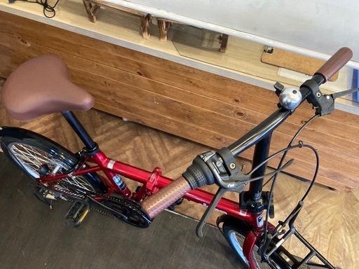 【Jeep前後タイヤ・チューブ新品！】6段変速　20インチ折りたたみ自転車　レッド