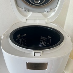 炊飯器の画像