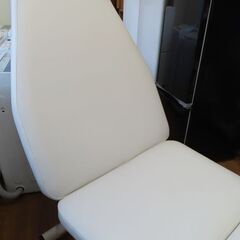 ♪エステベッド フェイシャル マッサージ 整体 リクライニング♪の画像