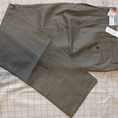 未使用タグ付き メンズ スラックス　５本まとめての画像