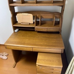 学習机 (田中雅也) 栄町のテーブル《学習机》の中古あげます・譲ります｜ジモティーで不用品の処分