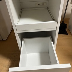 スリム棚の画像