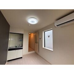 フリーレント1ヶ月＋敷金・礼金・仲介手数料ゼロで引越し費用最小限😳✨最上階の角部屋＆スーパー・コンビニ徒歩2分‼️生活面も安心のお部屋です❤️🚲トイレ風呂別 - 川崎市