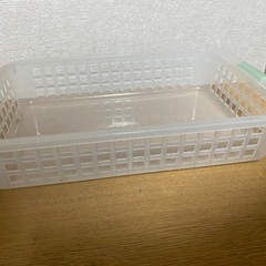 プラスチックバスケット2個