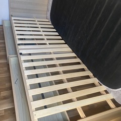 ベッドの画像