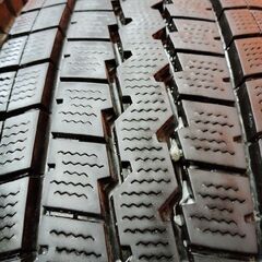 DL LT03 205/70R17.5 115/113L LT 17.5インチ ライトトラック用 スタッドレス 22年製 6本 バリ溝 エルフ キャンター等　(KTL298)の画像