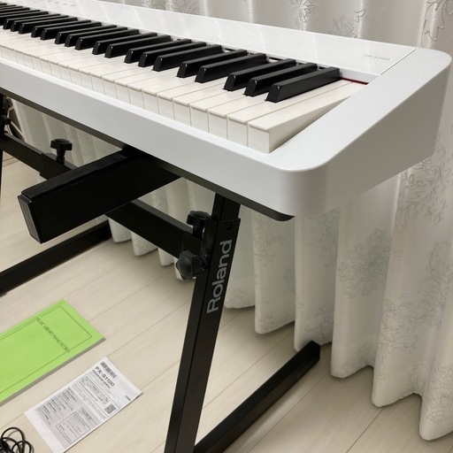 【使用少ない美品】CASIO カシオ Privia PX-S1100WE 88鍵盤 電子ピアノ Roland