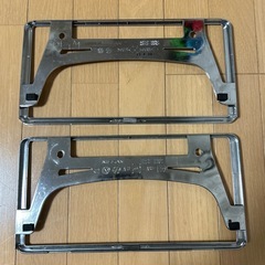 日産純正　ナンバーフレーム　①の画像