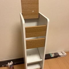 トイレペーパー置きの画像