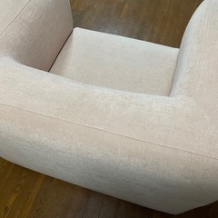 1人用ソファ（薄ピンク）の画像