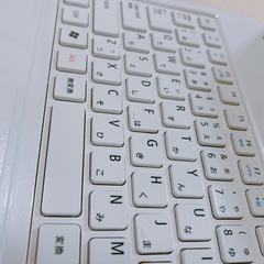 ノートパソコン NEC Lavie ホワイト マウス付 の画像