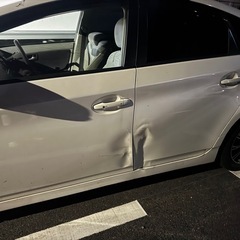 トヨタ　プリウス　値下げしませんの画像