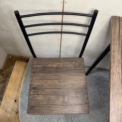 【326】ブラウン正方形ダイニングテーブル ダイニングチェア2個 326】ブラウン正方形ダイニングテーブル ダイニングチェア2個