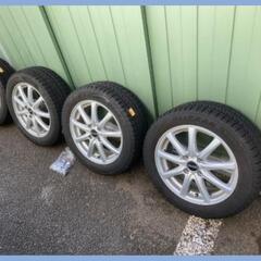 スタッドレスタイヤの画像