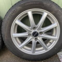 スタッドレスタイヤの画像