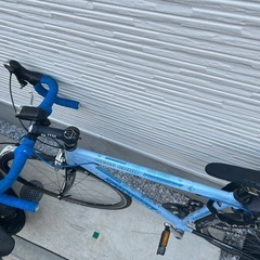 軽いカ-ボン自転車 ロ-ドバイクの画像