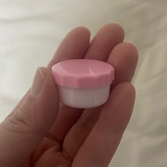 皮膚科でもらった軟骨ケース(中古洗浄済)