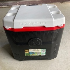 引き渡し済　IGLOOキャスター付クーラーボックス　52QT