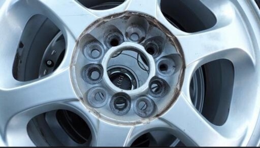 ダンロップスタッドレスタイヤ＆ホイール(5穴）４本セット195/ 65R /15インチ　PCD100. 114.3マルチアルミホイール