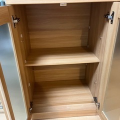 食器棚の画像