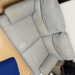 引き取りに来てくれる方限定・無料】ニトリ2人がけソファー (いっせー) 岐南のソファ《2人掛けソファ》の中古あげます・譲ります｜ジモティーで不用品の処分