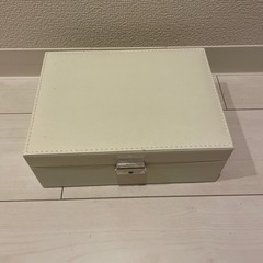 アクセサリーケースの画像