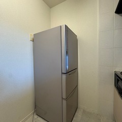 HITACHI 冷蔵庫　まだまだ長く使えます