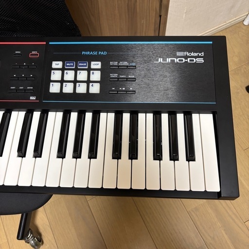 ROLAND JUNO-DS61 定番シンセ