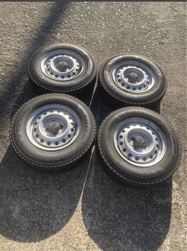 ホイール付きバリ山4本！ヨコハマYOKOHAMA 165/80R13 90/88N LT(165R13 6PR)スタッドレスタイヤ プロボックス サクシード NCP51 NCP50