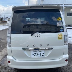 今週限定！車安く出します！！トヨタ　ヴォクシーの画像