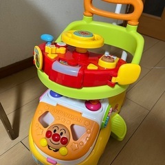 アンパンマン乗り物(美品)