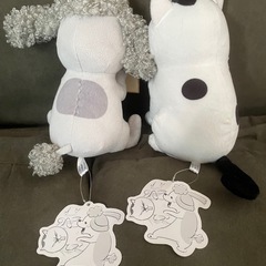 犬と猫どっちも飼ってると毎日楽しい　ぬいぐるみの画像