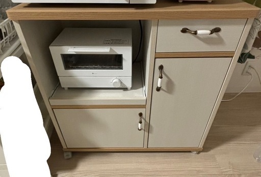 食器棚 (せりりん) 千里中央の収納家具《食器棚、キッチン収納》の中古あげます・譲ります｜ジモティーで不用品の処分