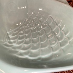 魚形のお皿の画像