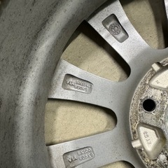 スタッドレスタイヤ、ホイールセット
の画像