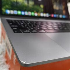 MacBook Pro A2159 core i7/ 16GB / 256GBの画像
