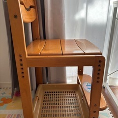 ミッキーマウス　学習椅子の画像