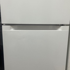 シンプルな白の冷蔵庫